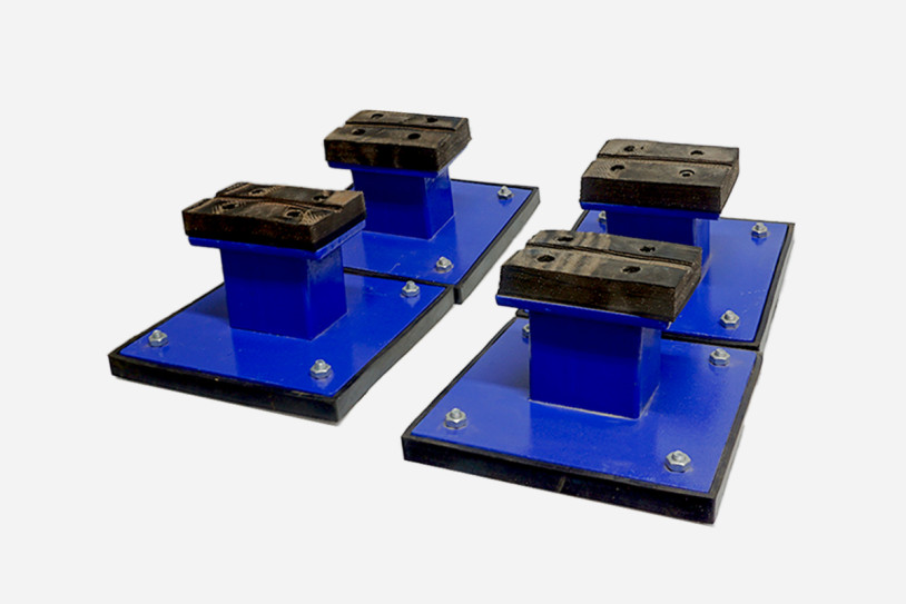 Accessories: 4-Piece Trailer Riser Set, View 1
