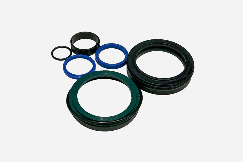 Seal kit for XX193 scissor lift master cylinder – View 1